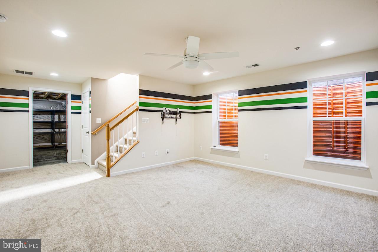 EMBREY MILL - Residential Lease