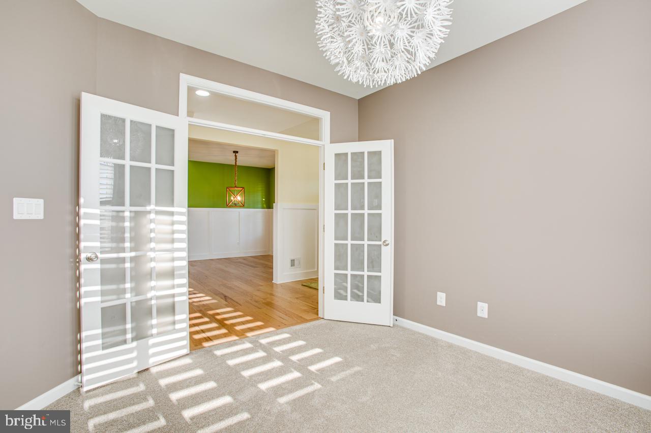 EMBREY MILL - Residential Lease