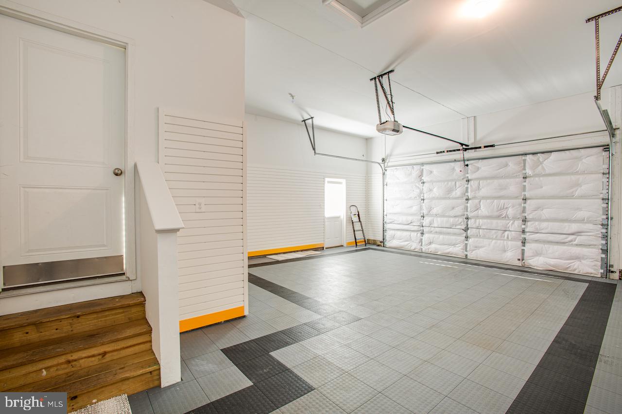 EMBREY MILL - Residential Lease