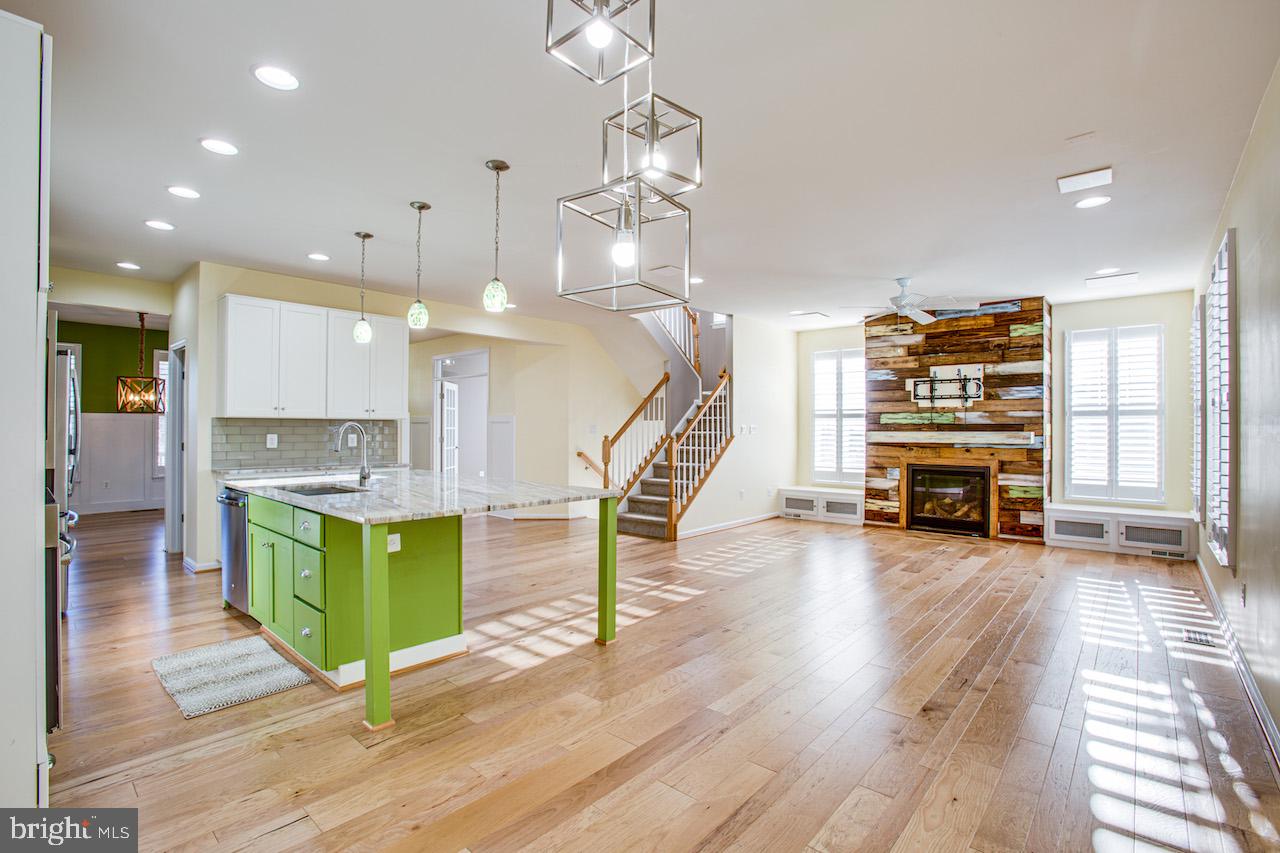 EMBREY MILL - Residential Lease