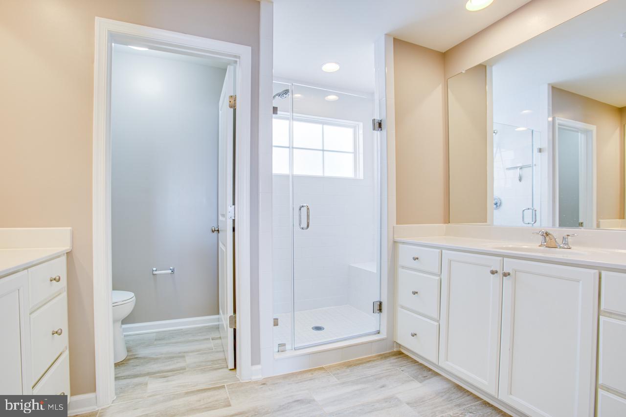 EMBREY MILL - Residential Lease