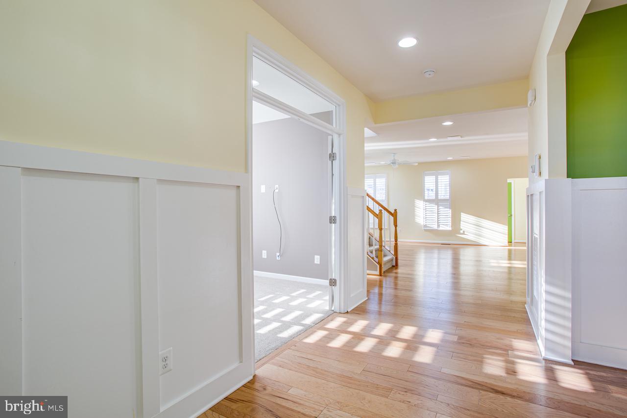 EMBREY MILL - Residential Lease