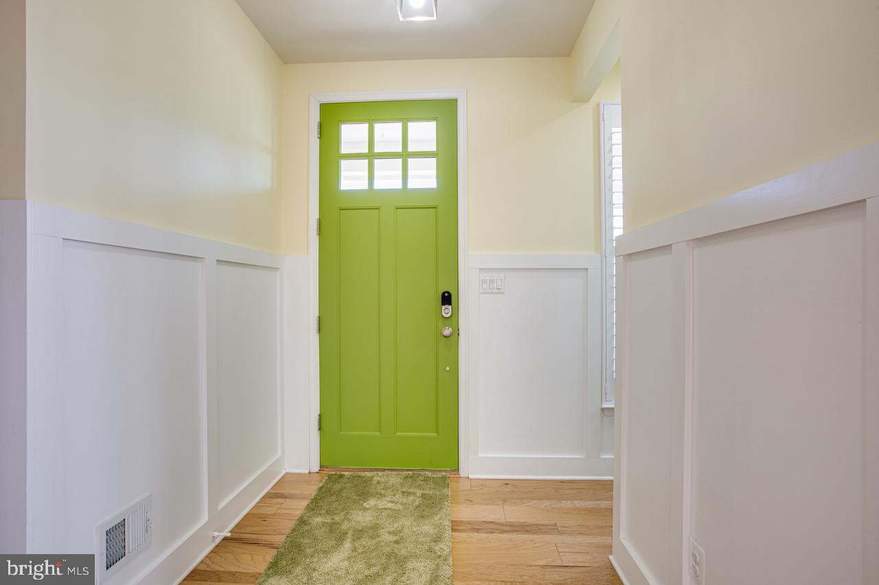 EMBREY MILL - Residential Lease