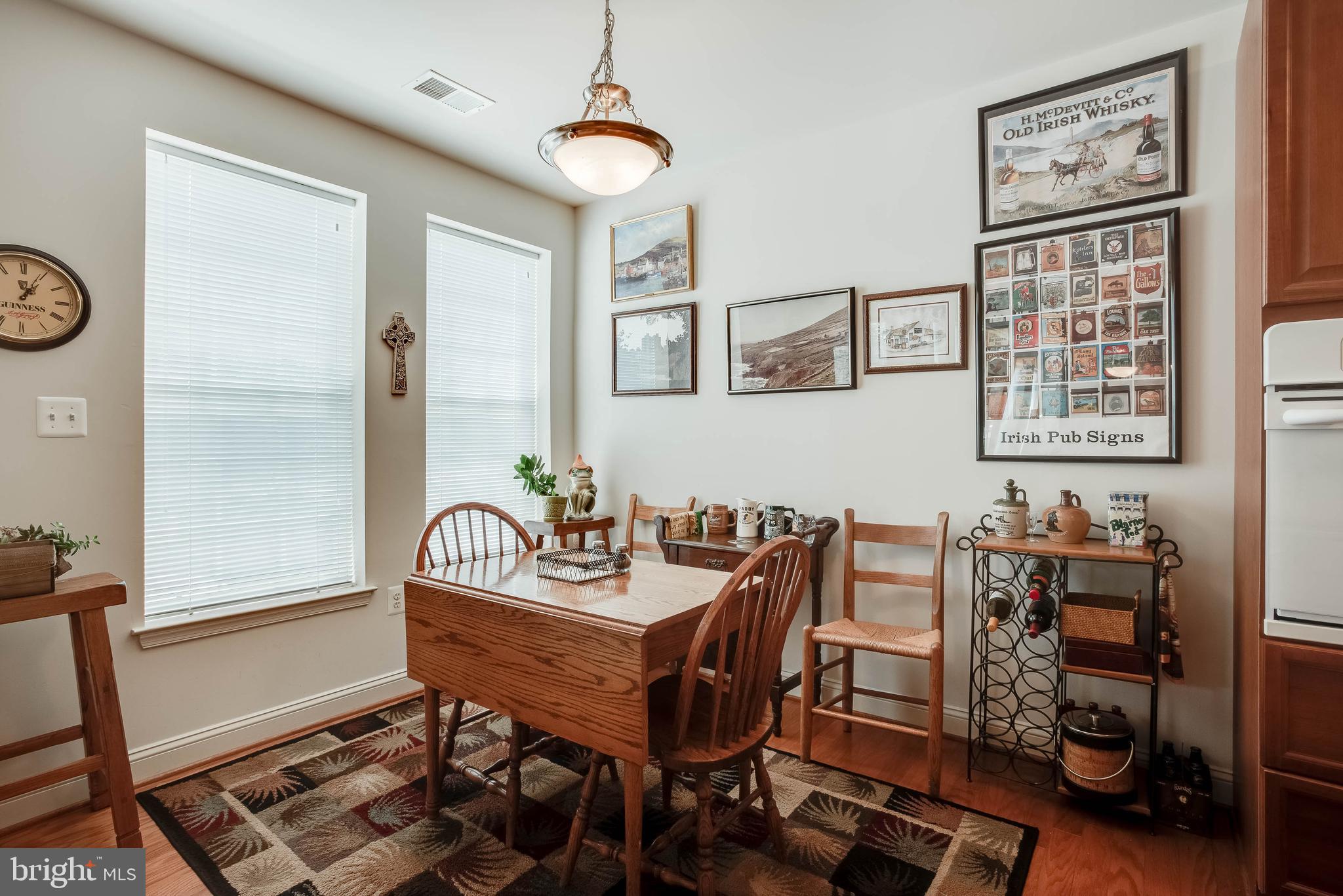 SUFFIELD MEADOWS - Residential