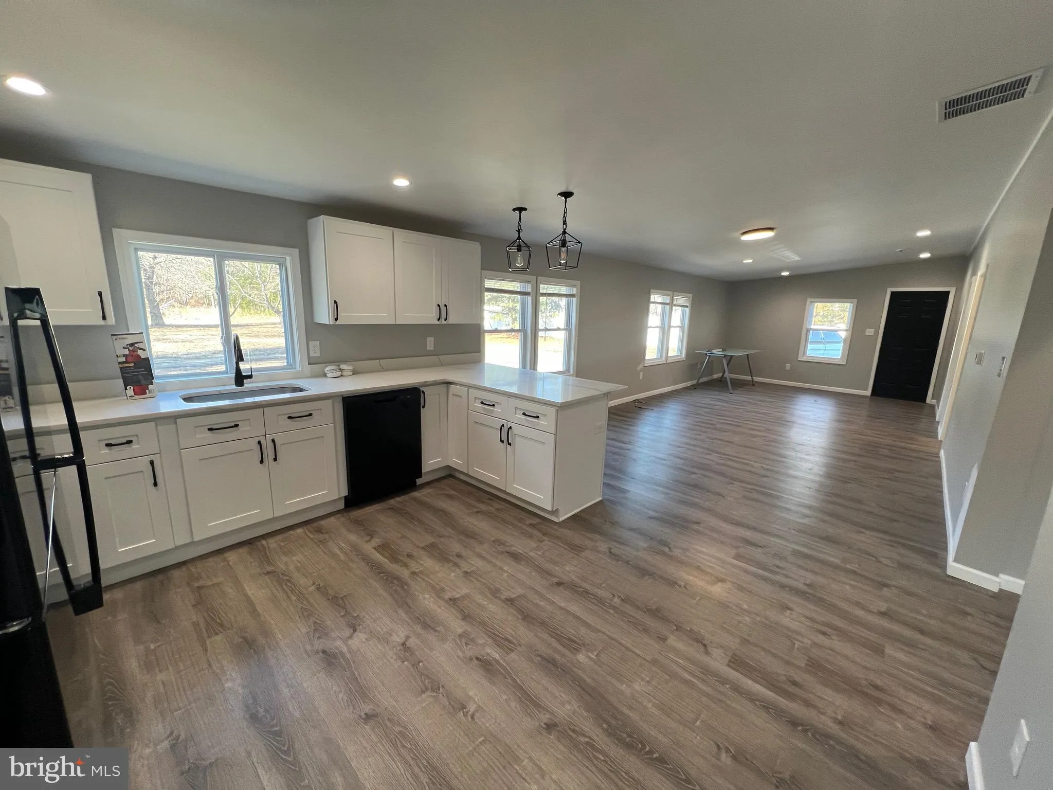 Franklinville, New Jersey 08322, United States, 3 Bedrooms Bedrooms, ,2 BathroomsBathrooms,Residential,Pending,10431