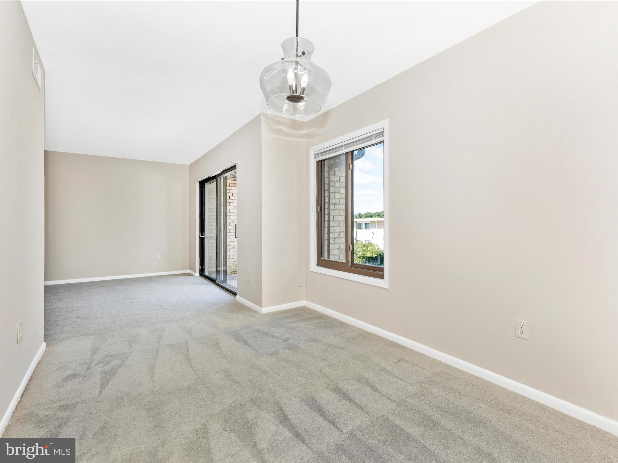 HUNTING RIDGE CONDOMINIUM - Residential