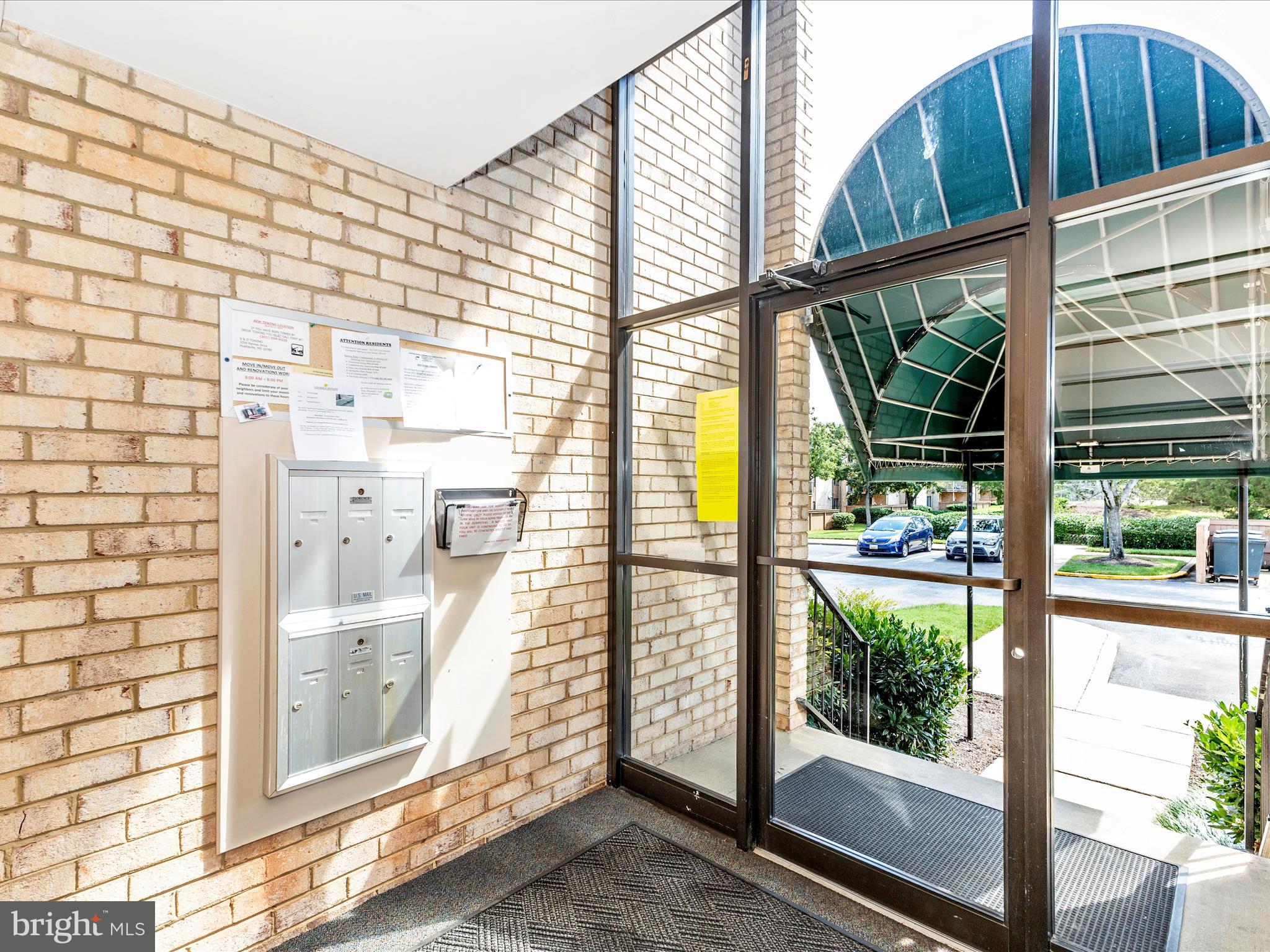 HUNTING RIDGE CONDOMINIUM - Residential