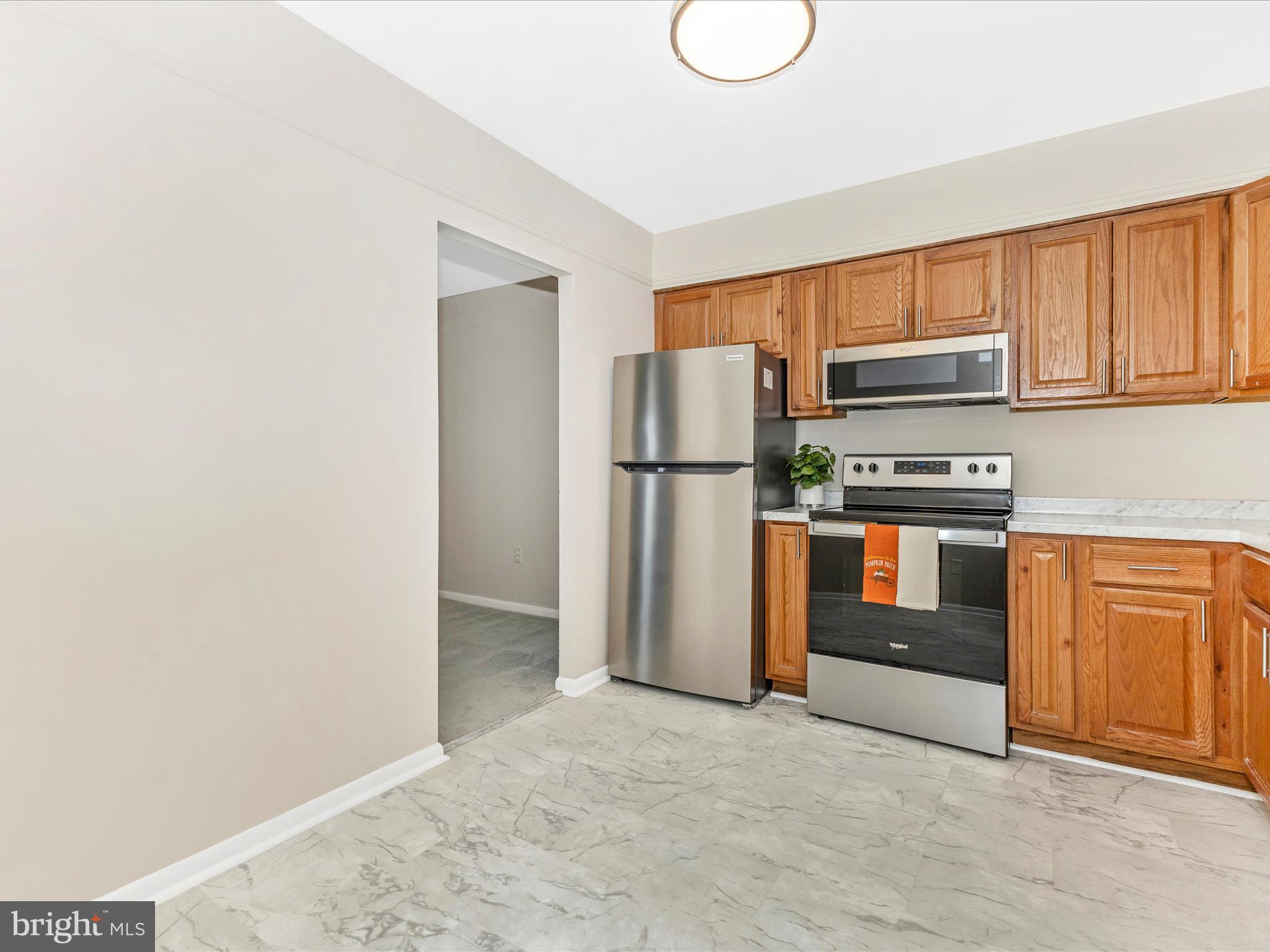 HUNTING RIDGE CONDOMINIUM - Residential