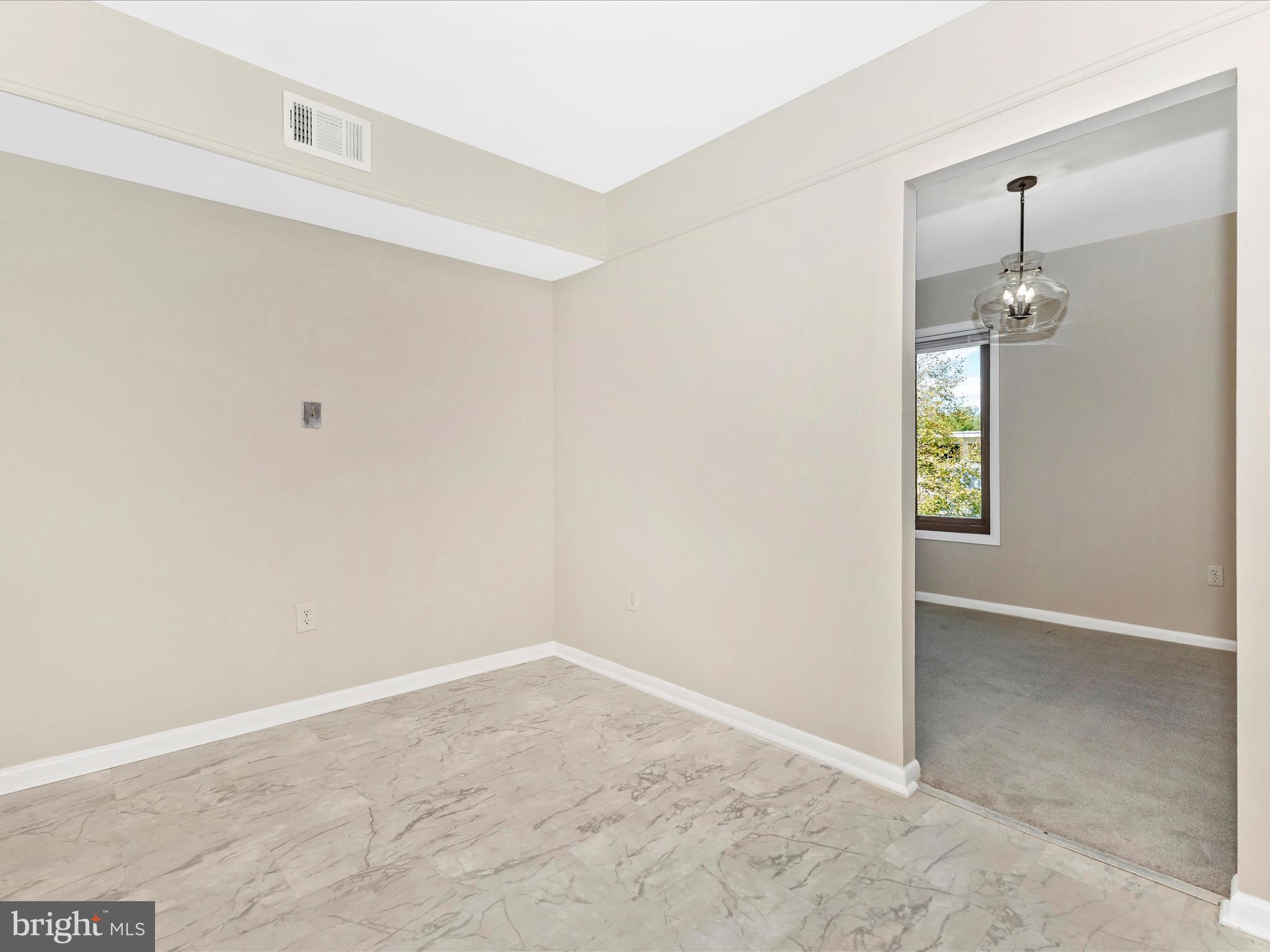 HUNTING RIDGE CONDOMINIUM - Residential