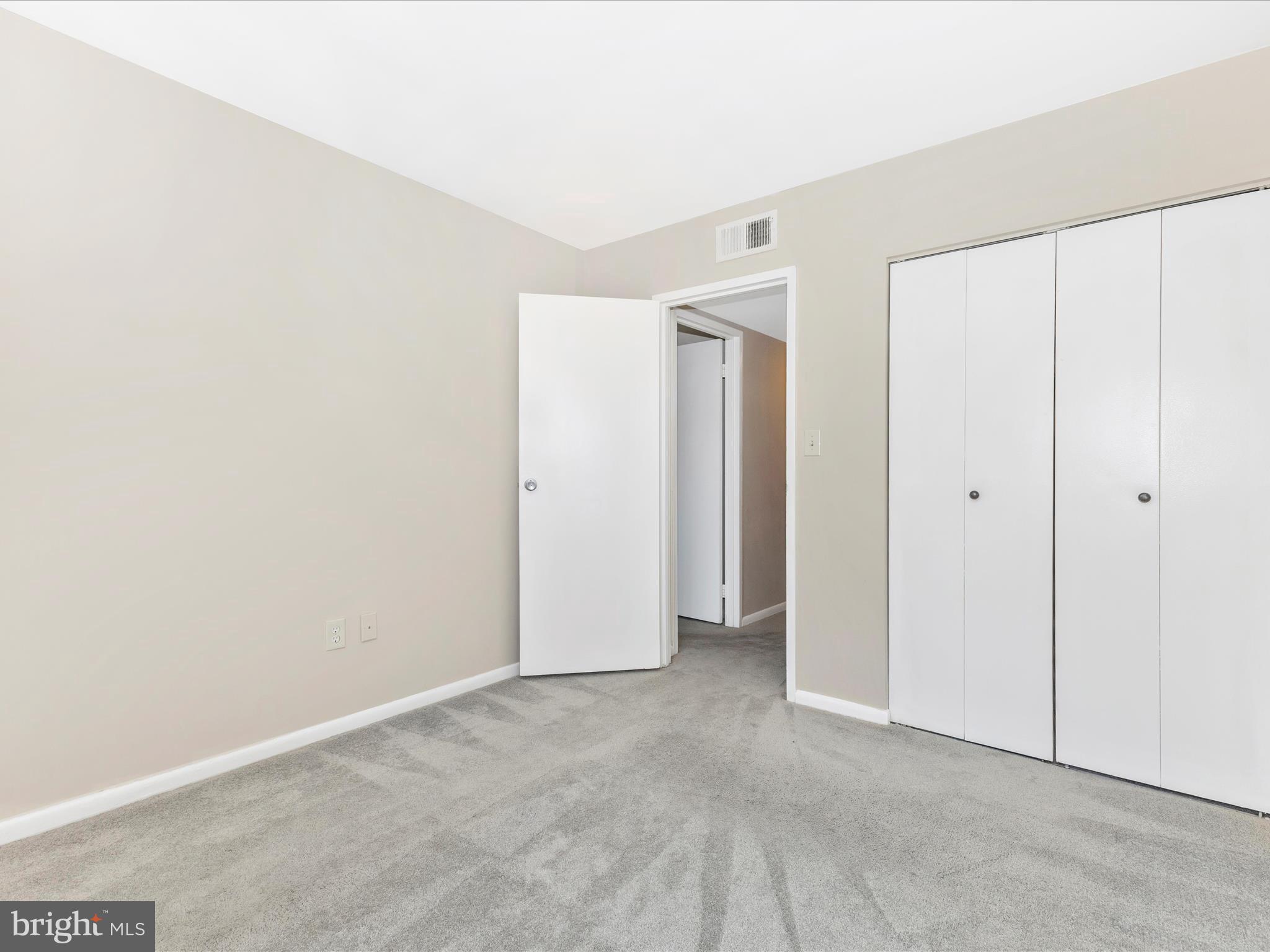 HUNTING RIDGE CONDOMINIUM - Residential