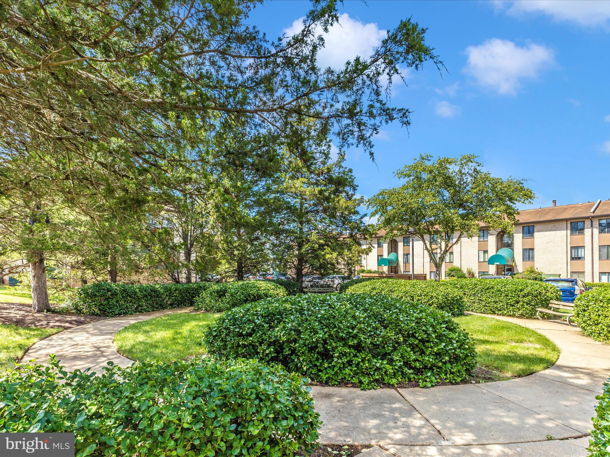 HUNTING RIDGE CONDOMINIUM - Residential