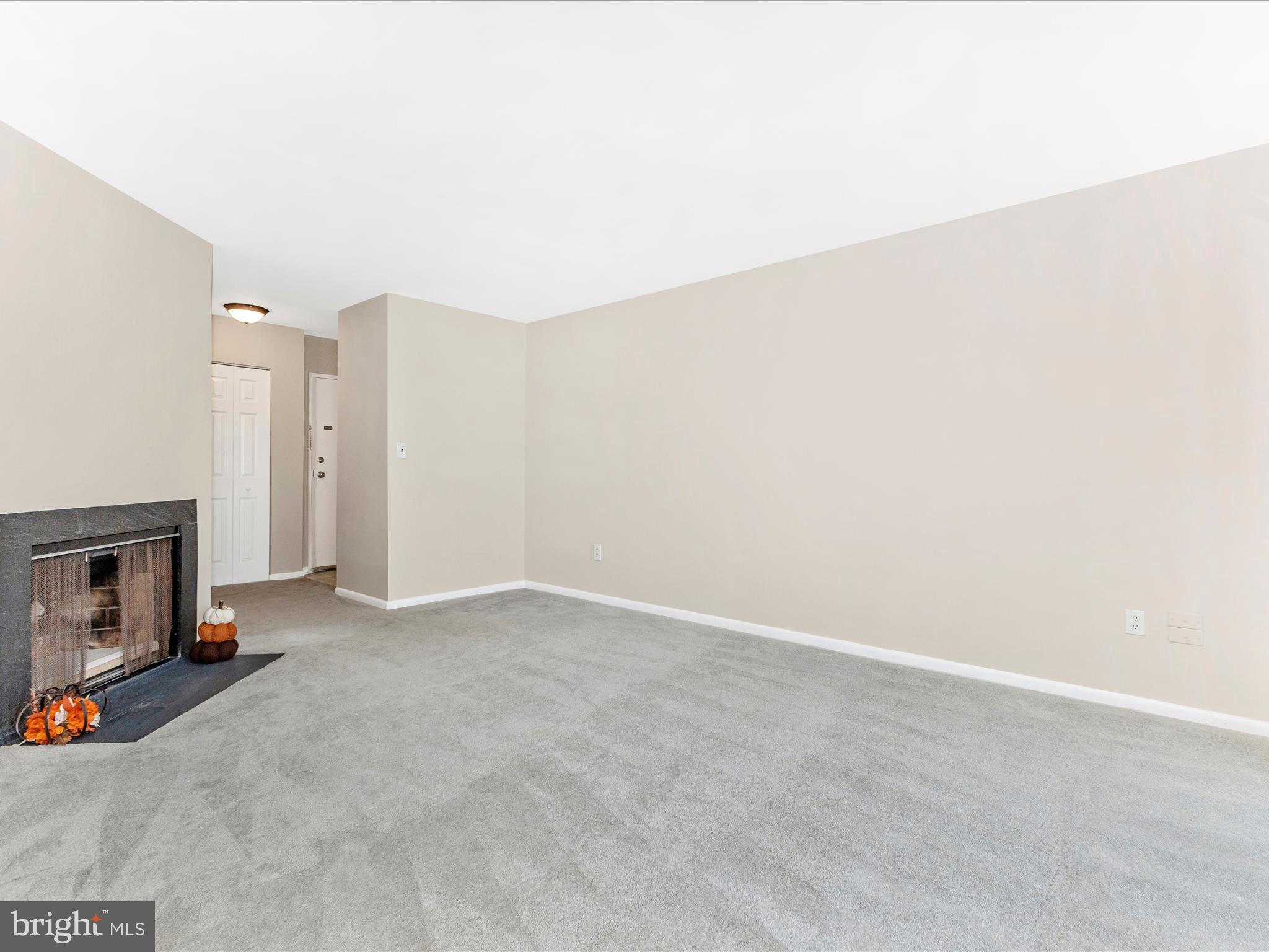 HUNTING RIDGE CONDOMINIUM - Residential