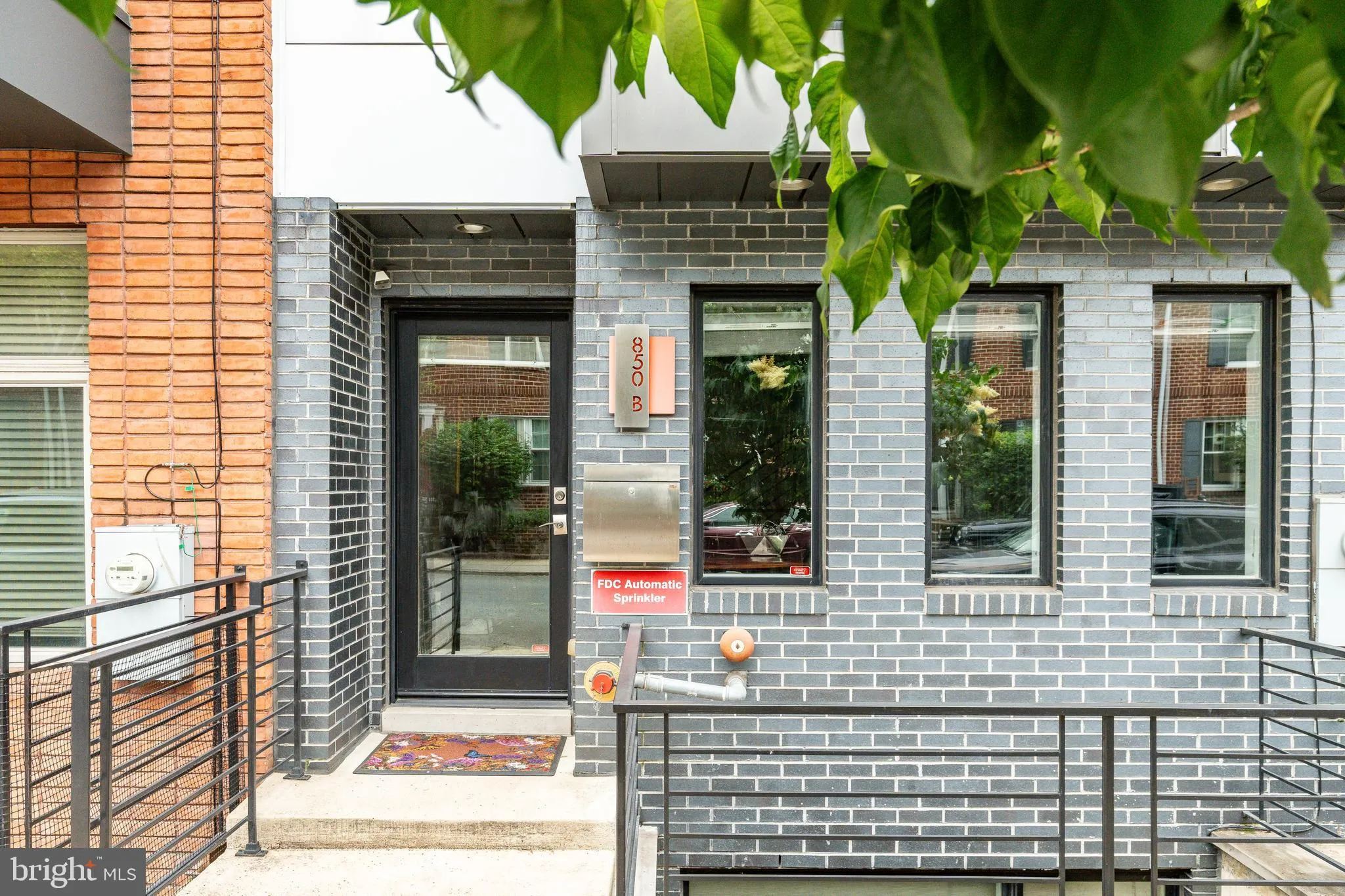 Philadelphia, Pennsylvania 19123, United States, 4 Bedrooms Bedrooms, ,4 BathroomsBathrooms,Residential,Active,151024