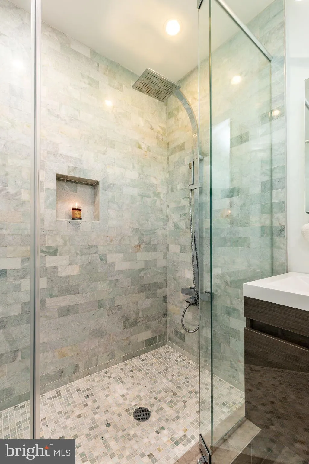 Philadelphia, Pennsylvania 19123, United States, 4 Bedrooms Bedrooms, ,4 BathroomsBathrooms,Residential,Active,151024