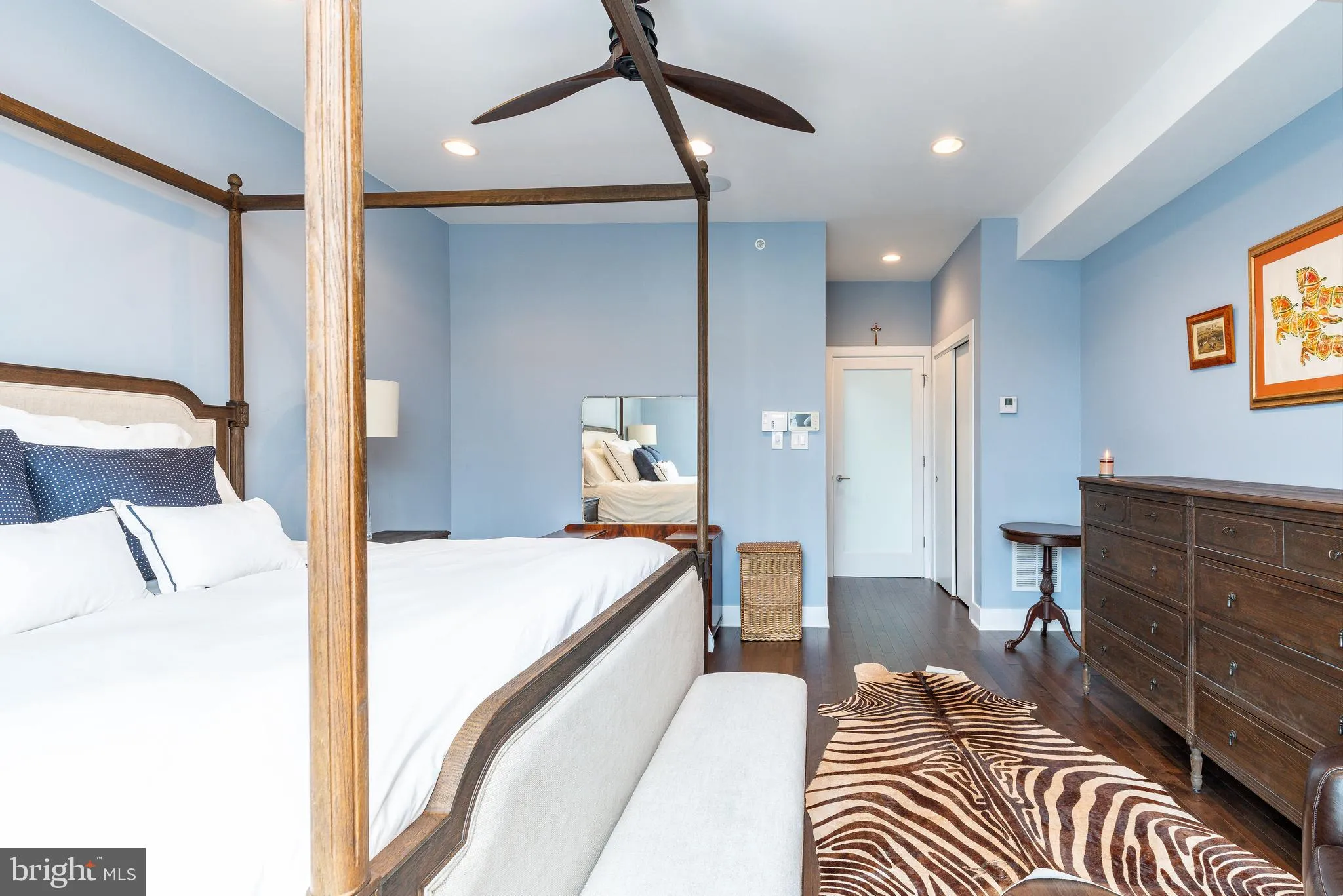 Philadelphia, Pennsylvania 19123, United States, 4 Bedrooms Bedrooms, ,4 BathroomsBathrooms,Residential,Active,151024