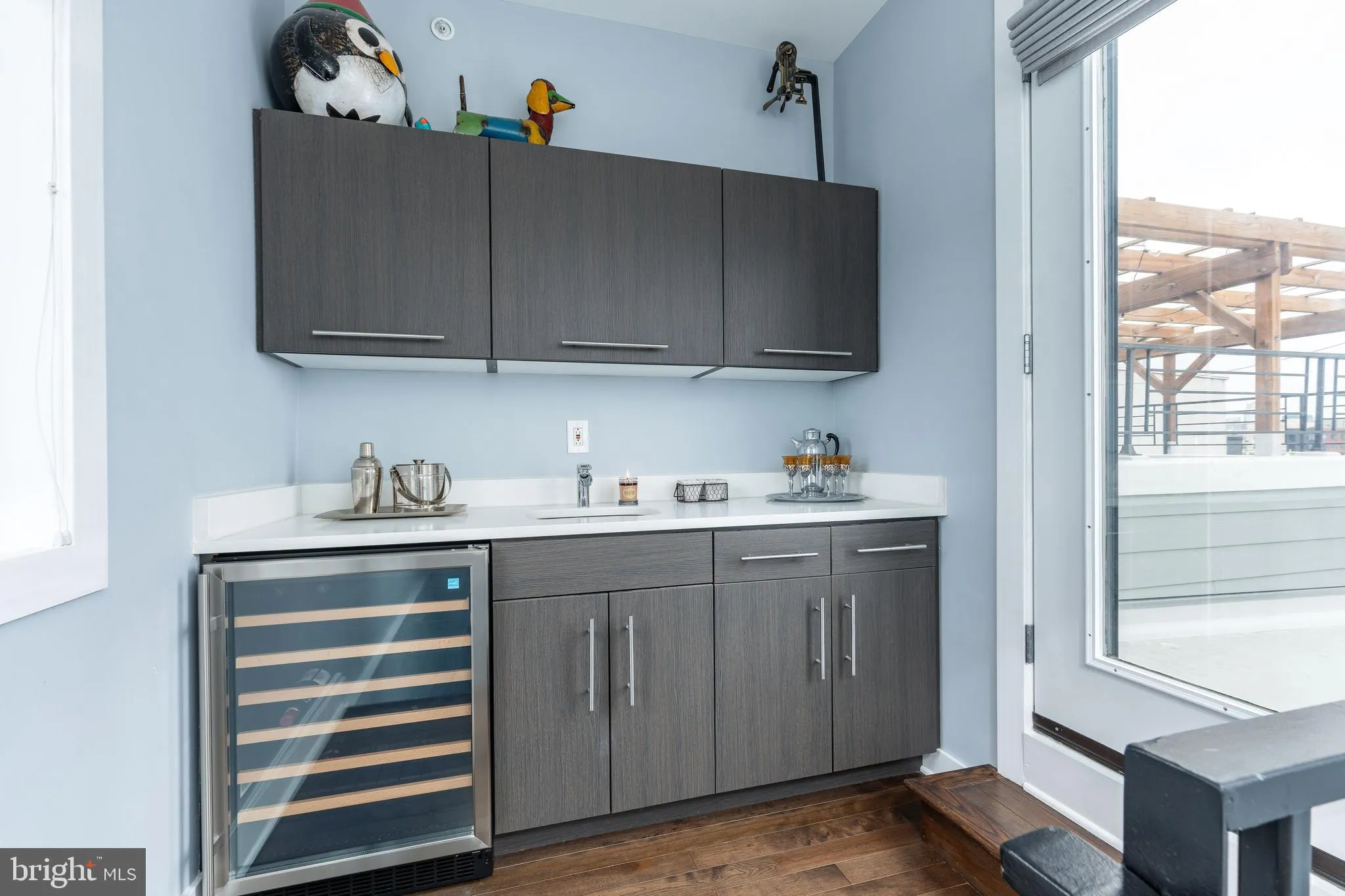 Philadelphia, Pennsylvania 19123, United States, 4 Bedrooms Bedrooms, ,4 BathroomsBathrooms,Residential,Active,151024