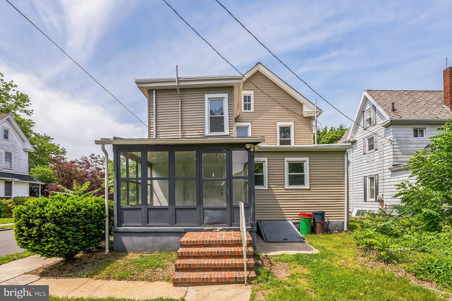 128 W BROAD STREET UNIT 1