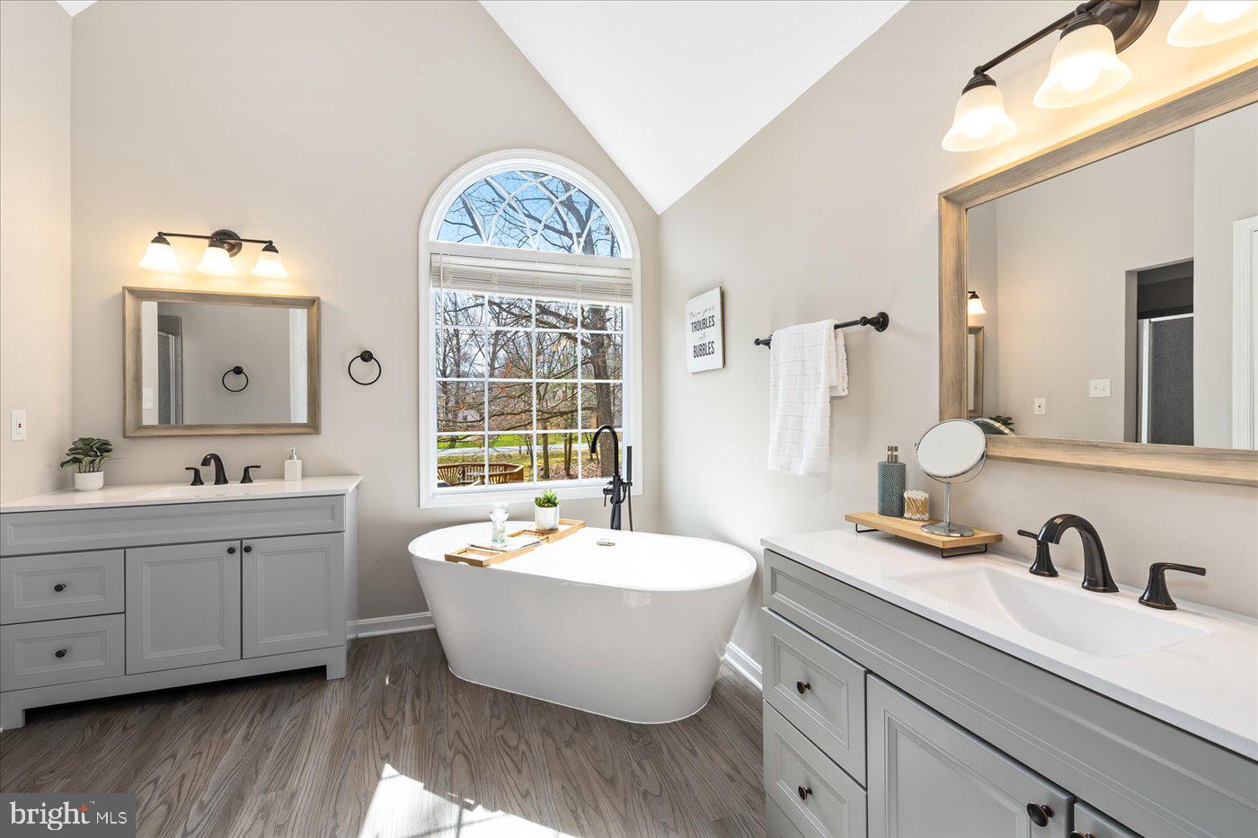 KINGSWOOD - Residential