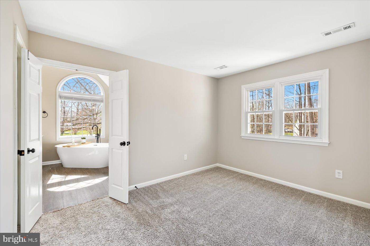 KINGSWOOD - Residential