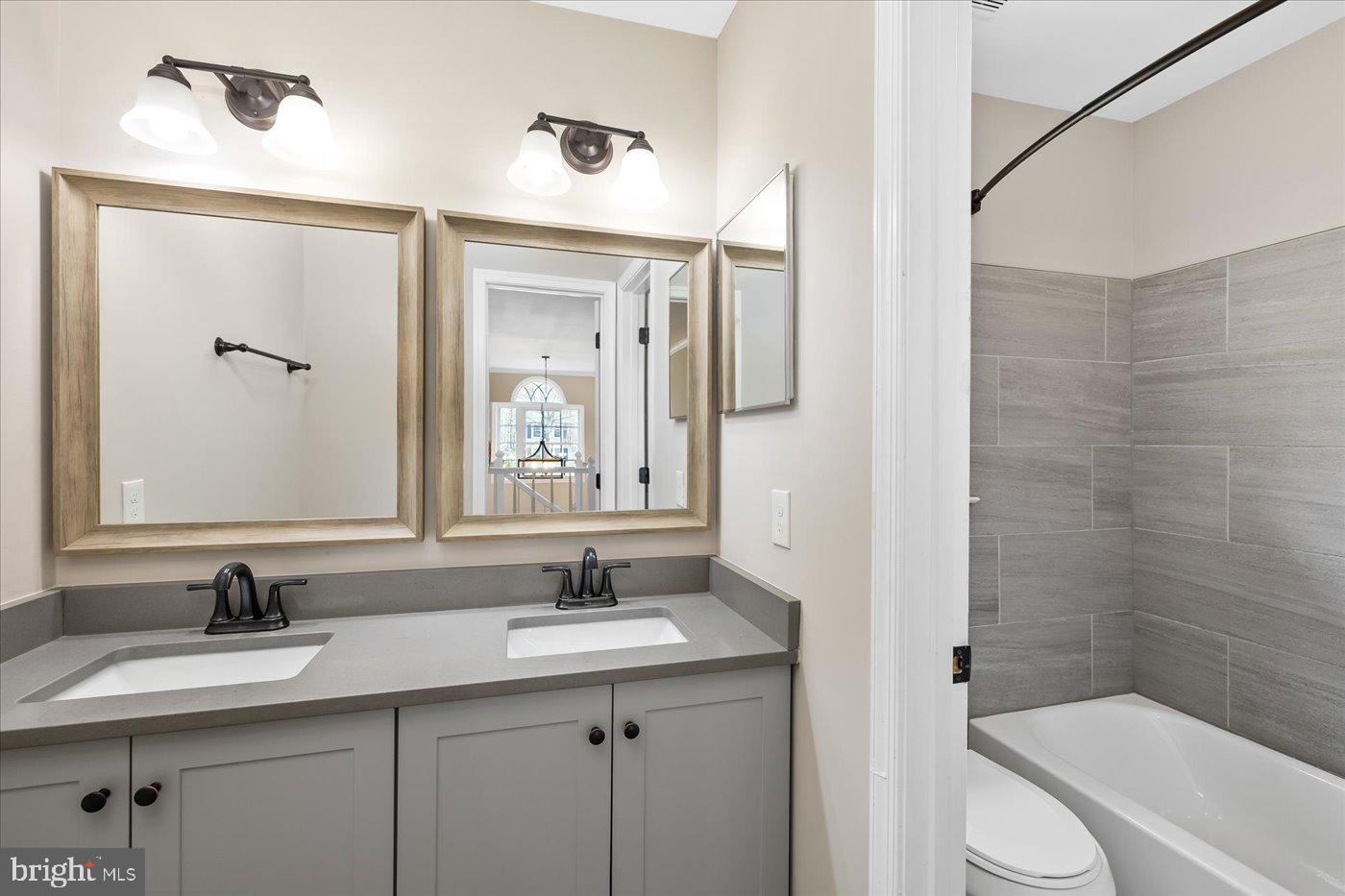 KINGSWOOD - Residential