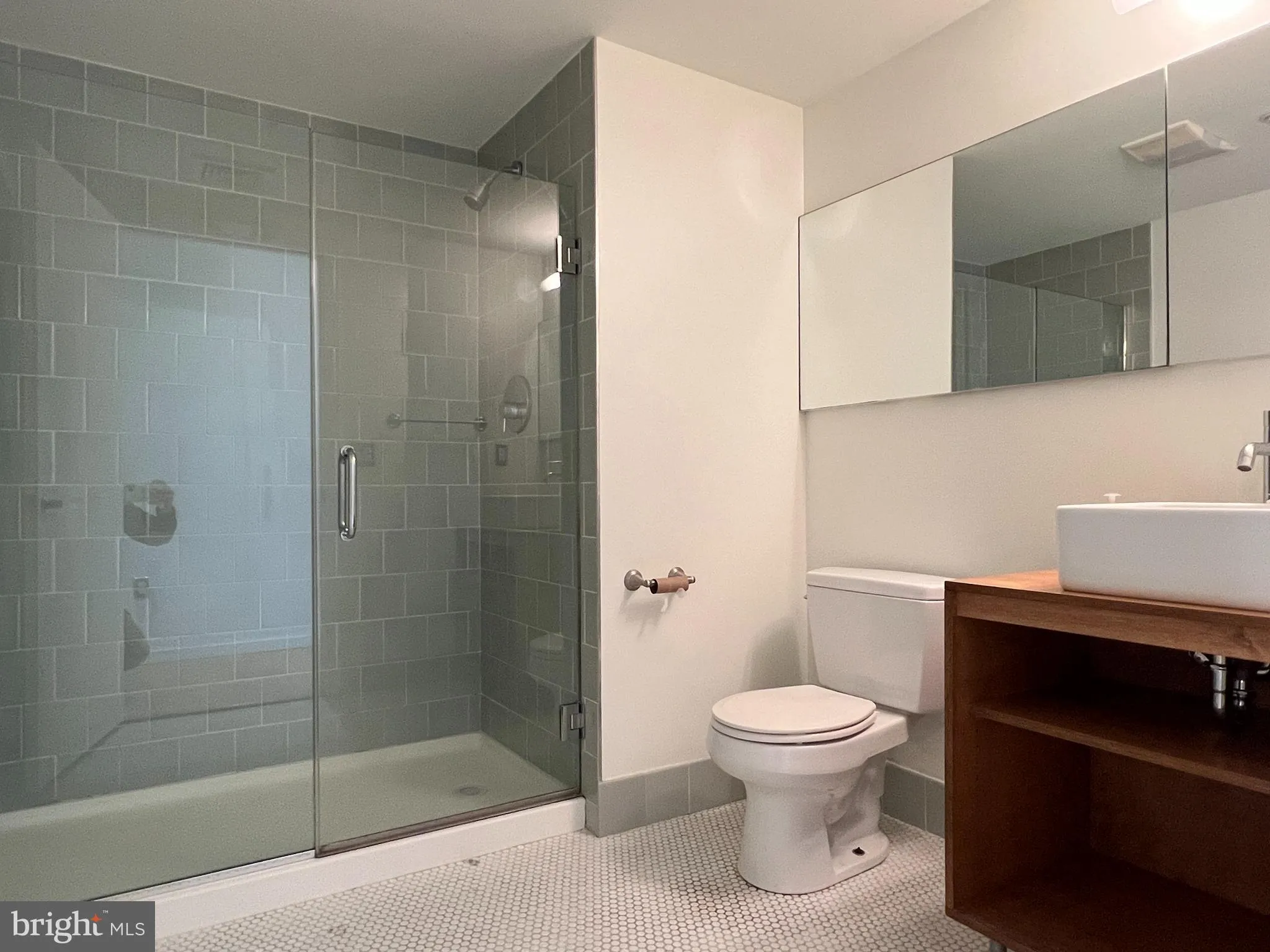 Philadelphia, Pennsylvania 19125, United States, 1 Bedroom Bedrooms, ,1 BathroomBathrooms,Residential,Pending,80397