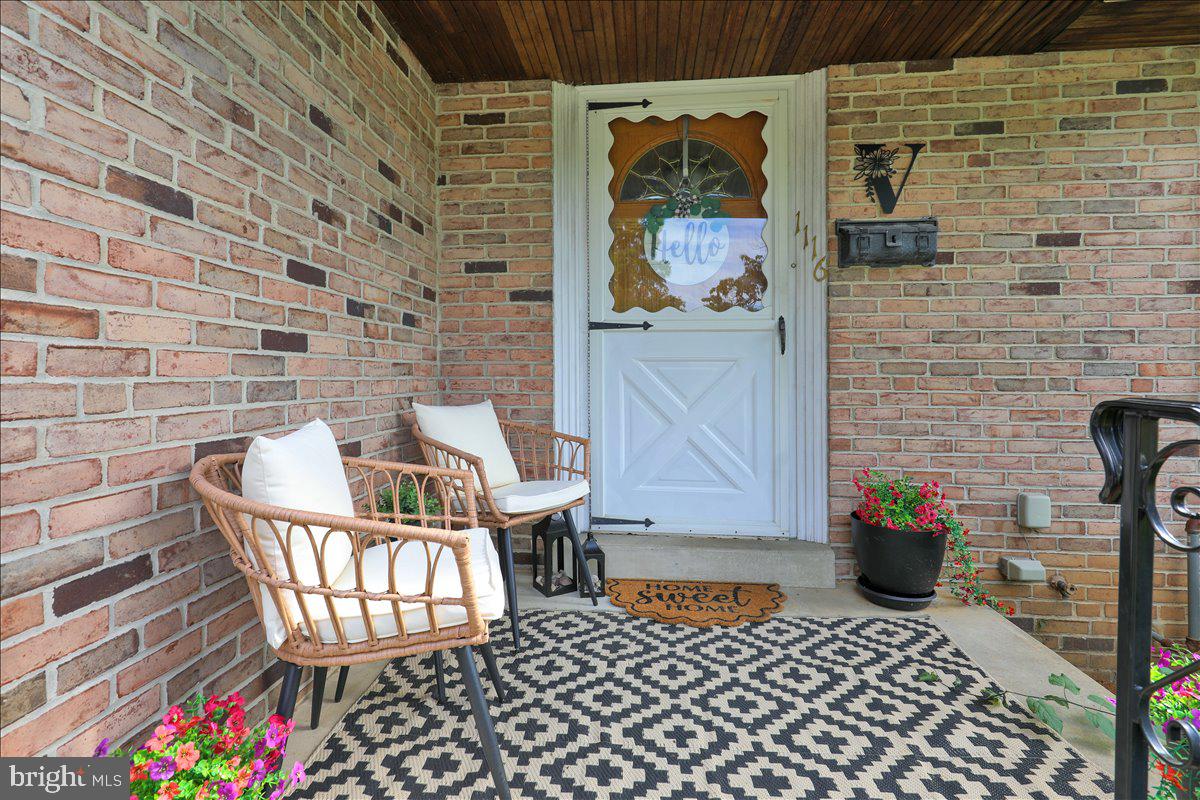 1116 DOGWOOD DRIVE