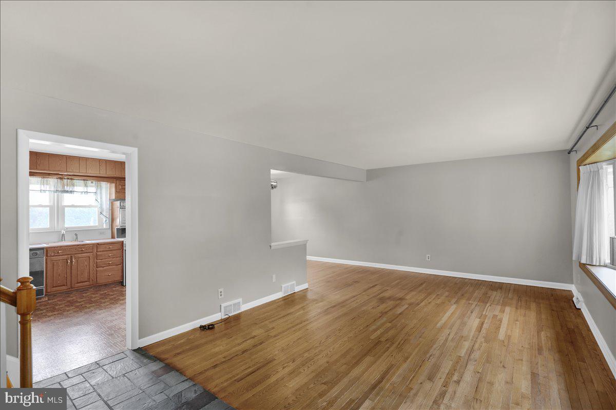 1116 DOGWOOD DRIVE