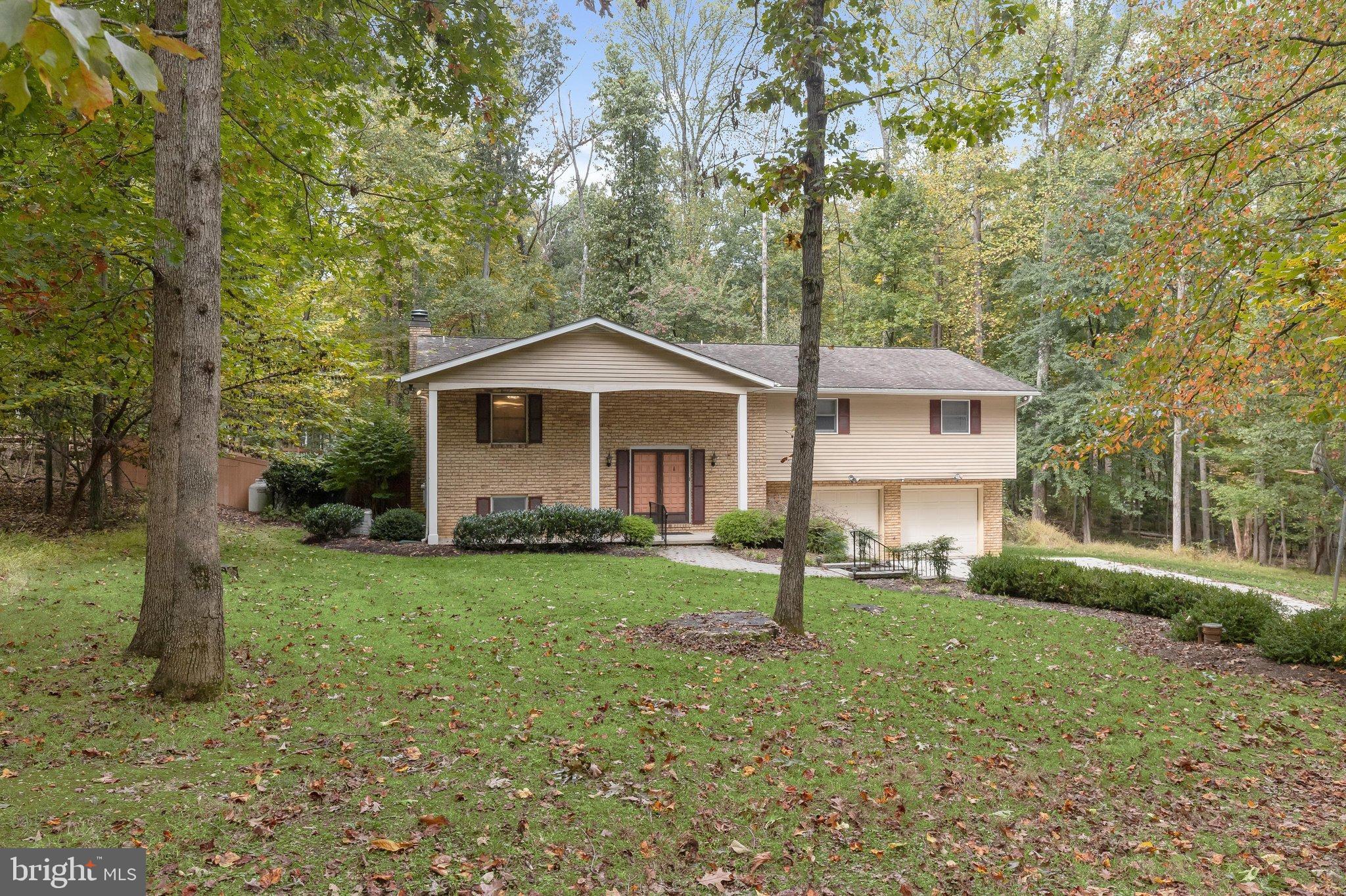 4 NORRIS RUN COURT