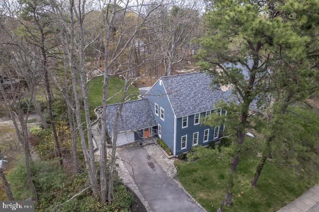 4 TALLOWOOD DRIVE