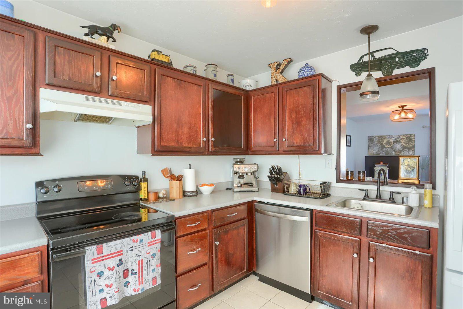 12-B BONNIEFIELD CIRCLE