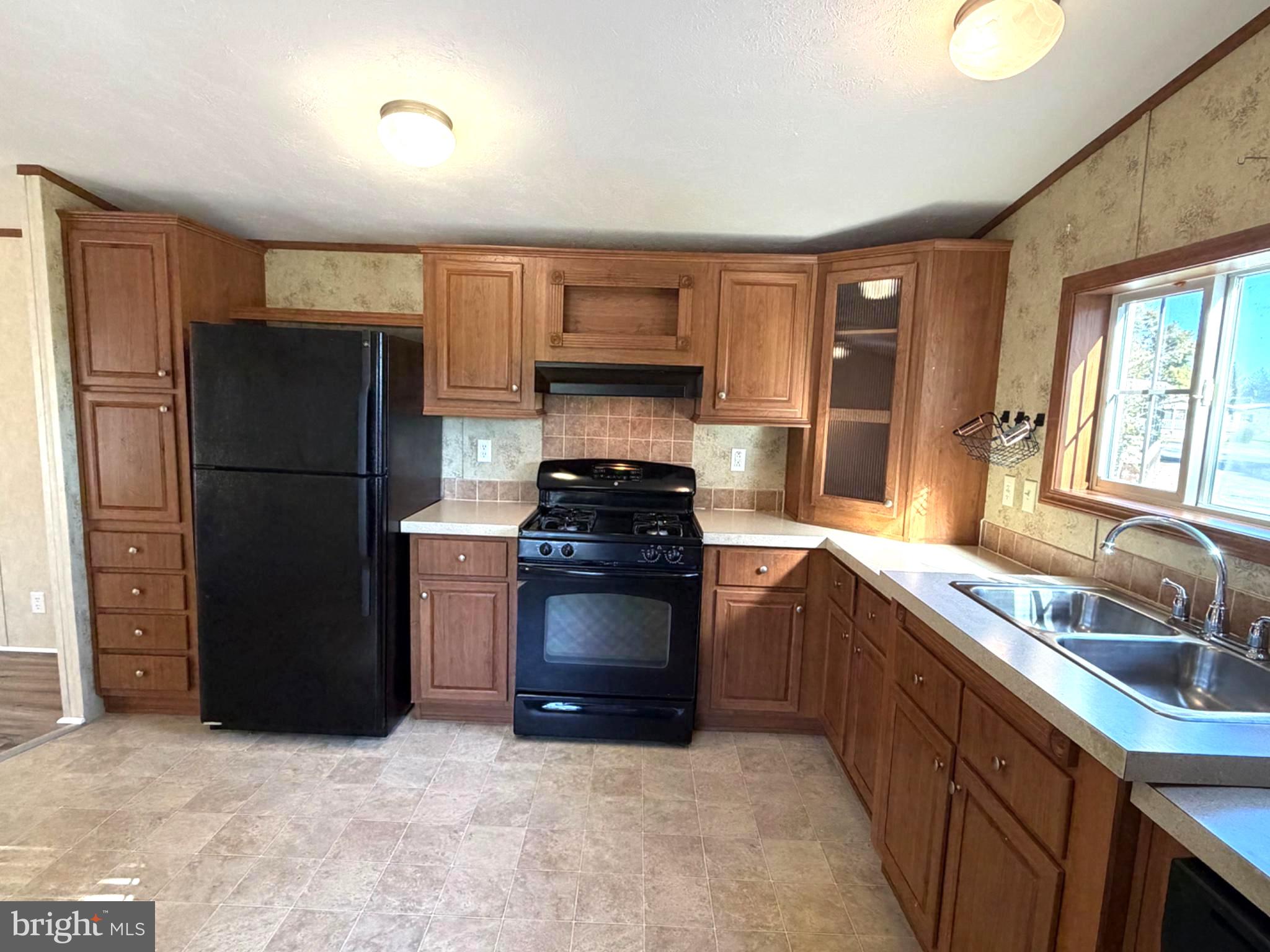 612 RANGE END ROAD LOT 10