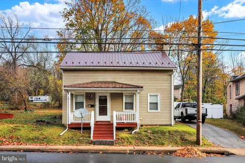 11 N Morris Street, Shippensburg, PA MLS: PACB2039288