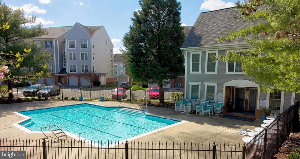 HILLWOOD - Residential