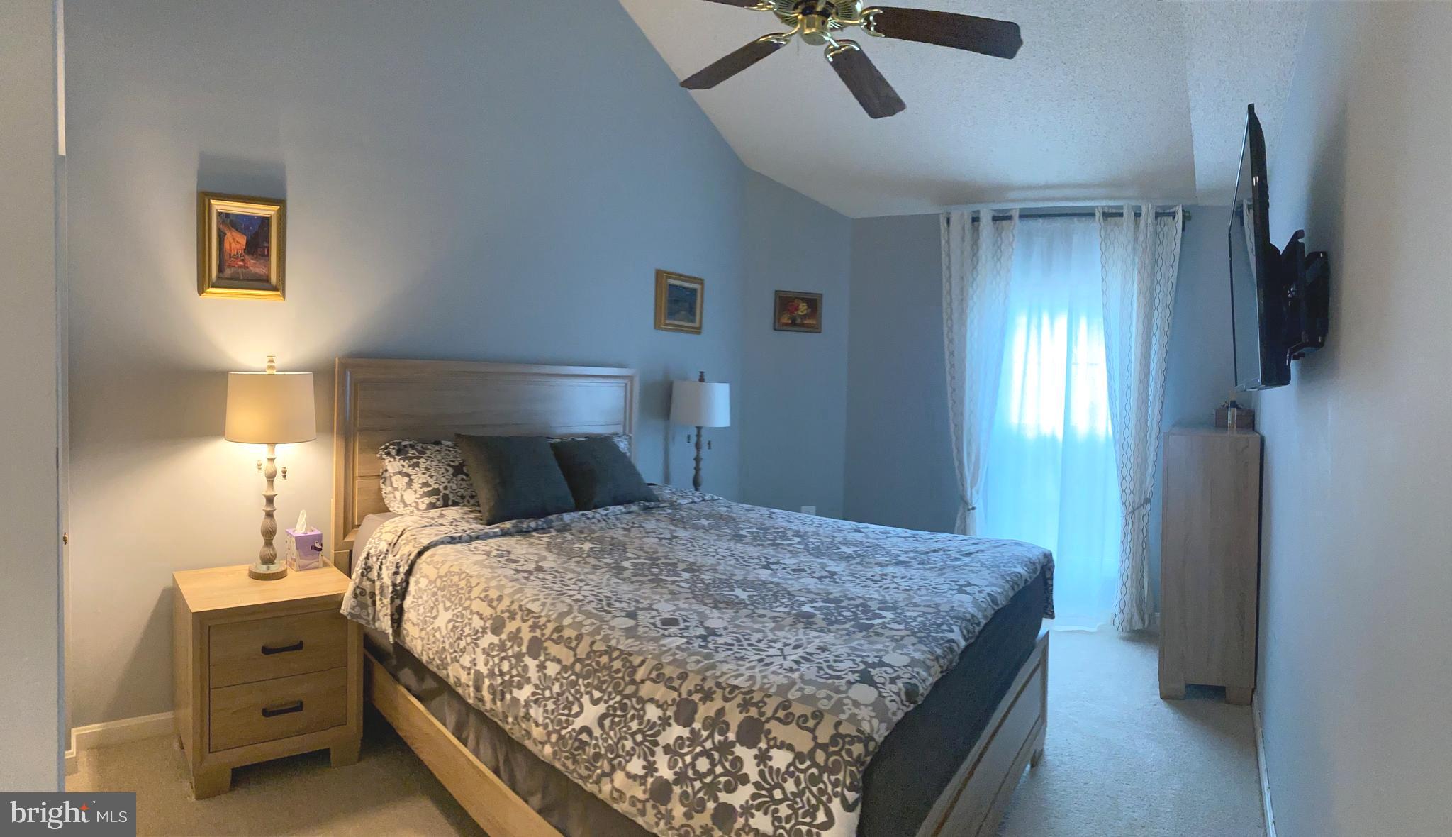 HILLWOOD - Residential