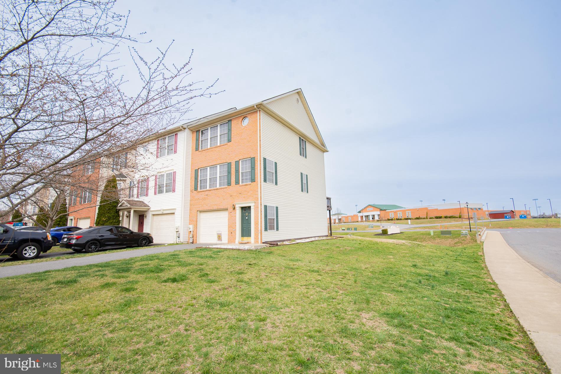 HAMMONDS MILL - Residential