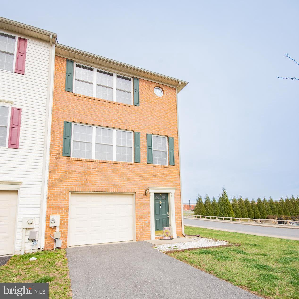 HAMMONDS MILL - Residential