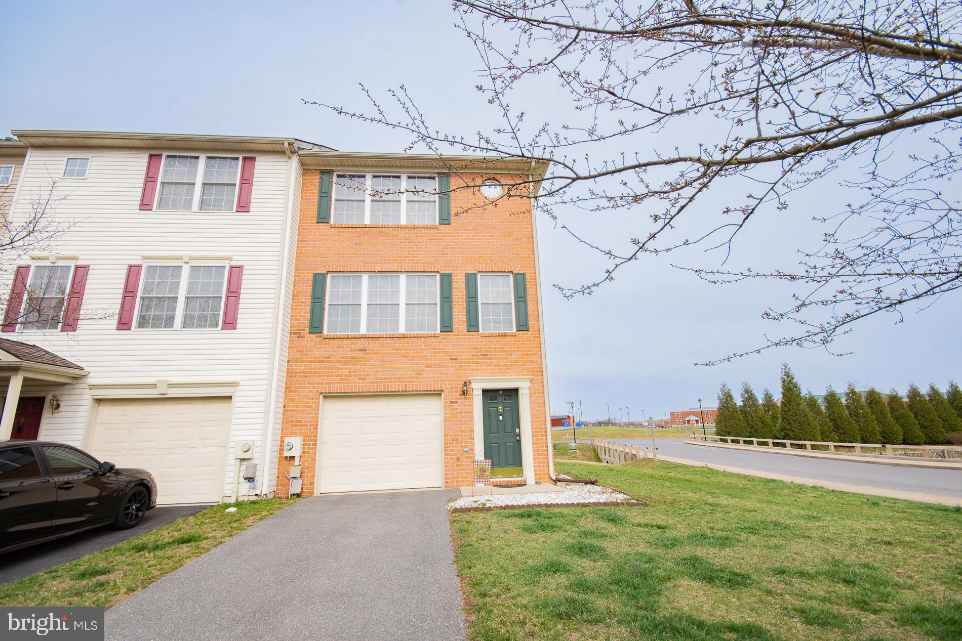 HAMMONDS MILL - Residential