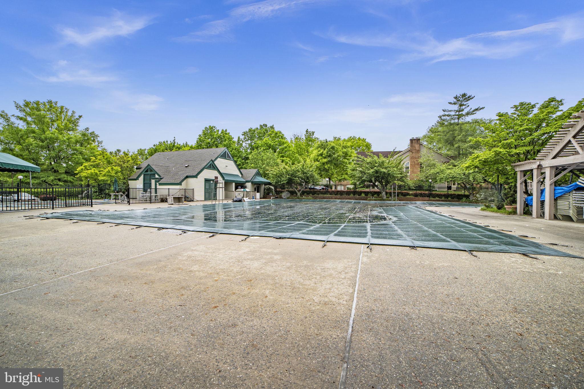 BENTLEY PLACE - Residential