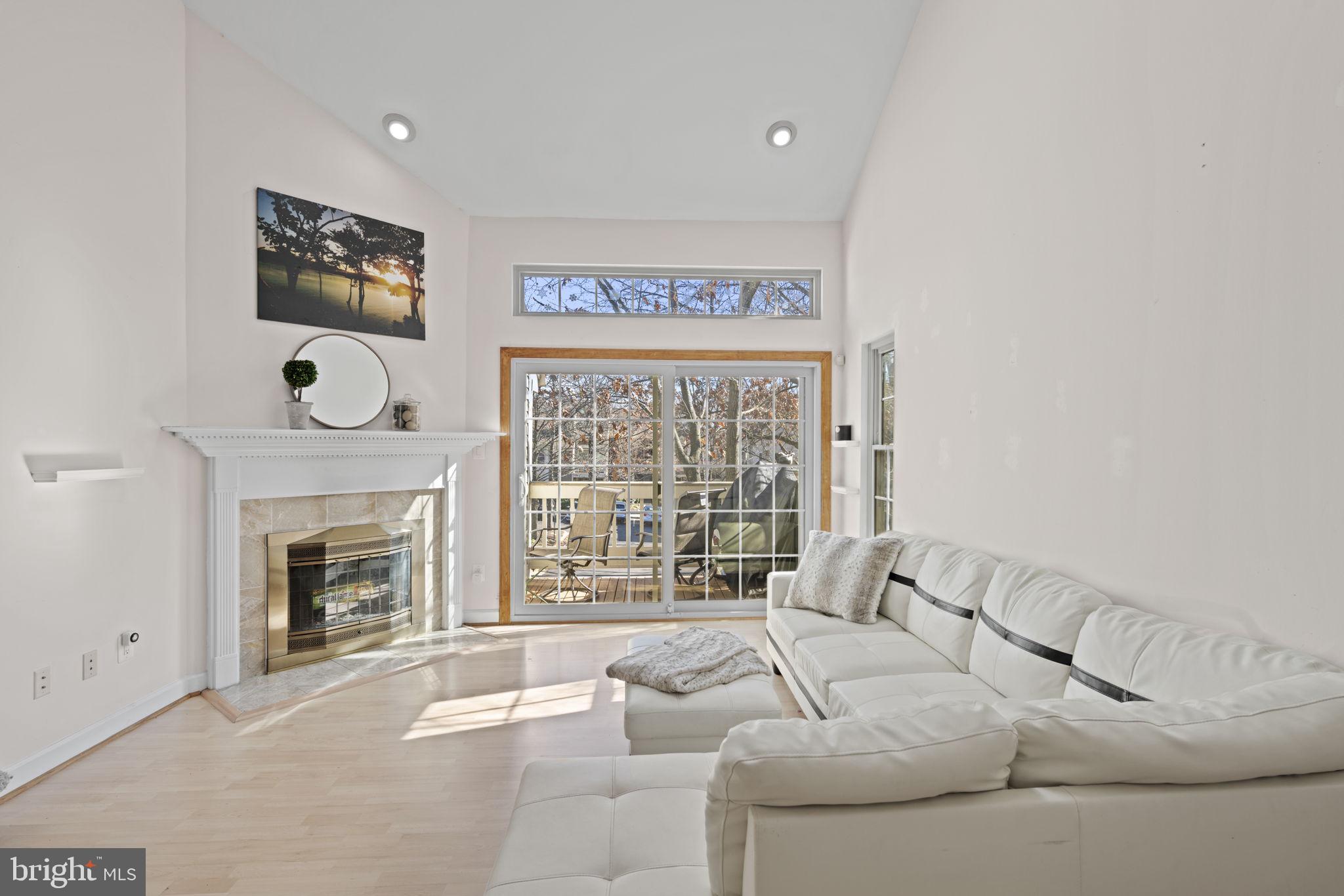 BENTLEY PLACE - Residential