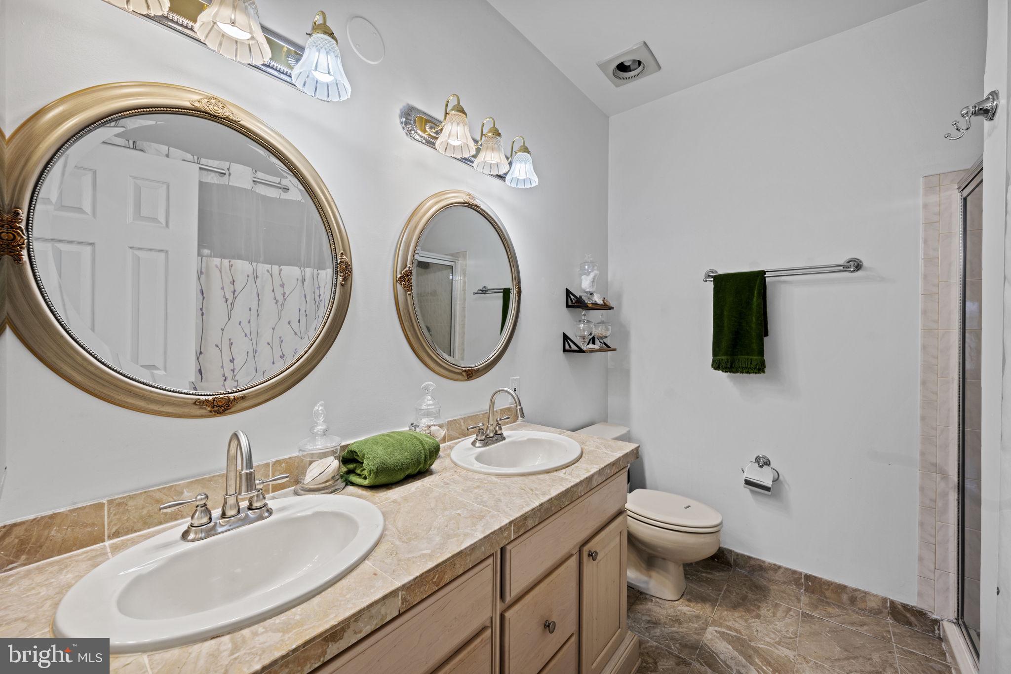 BENTLEY PLACE - Residential