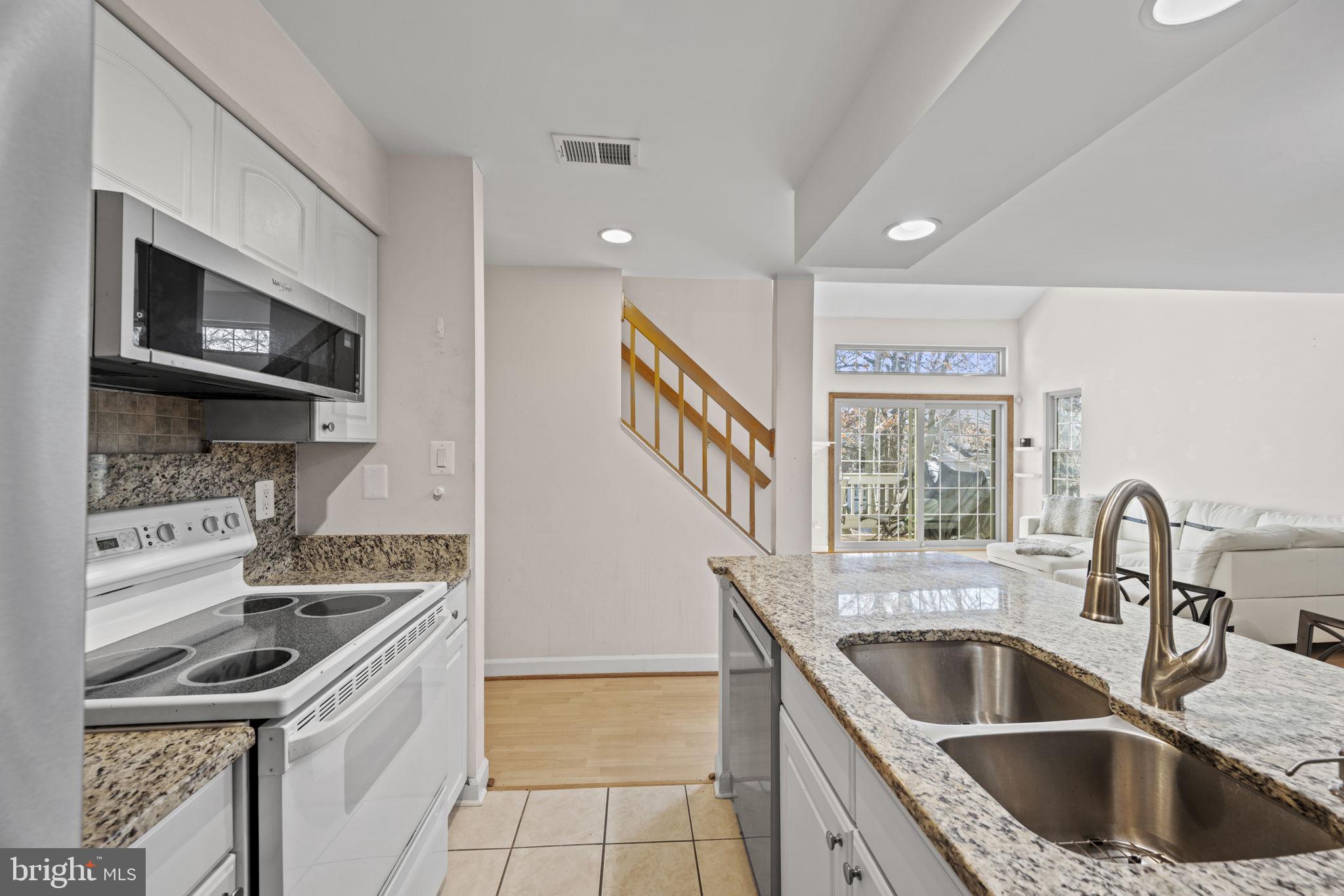 BENTLEY PLACE - Residential