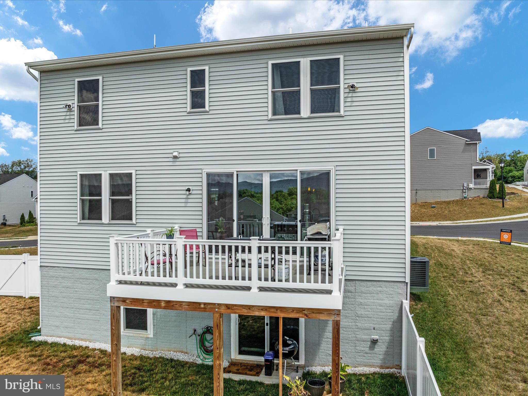 CEDAR SPRING - Residential