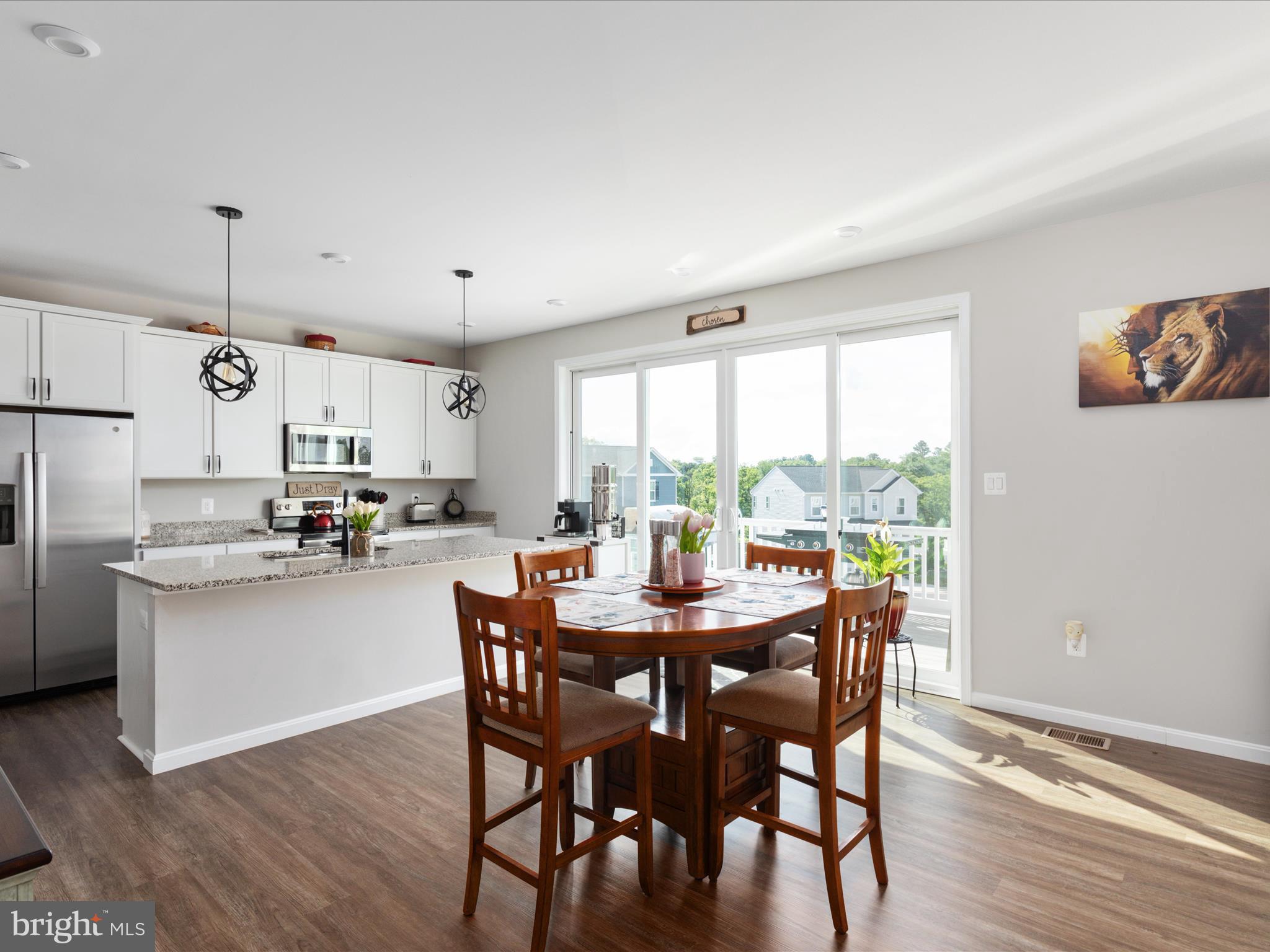 CEDAR SPRING - Residential