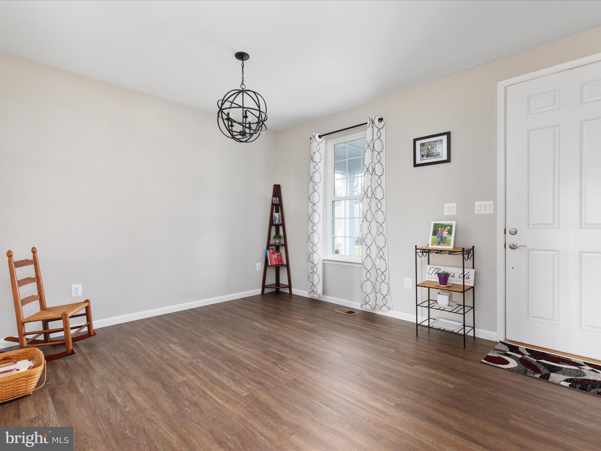 CEDAR SPRING - Residential