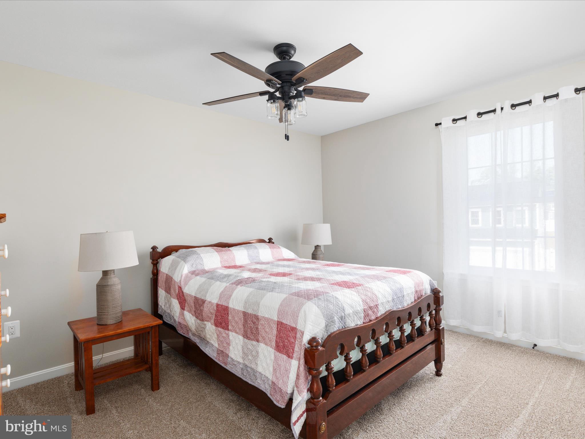 CEDAR SPRING - Residential