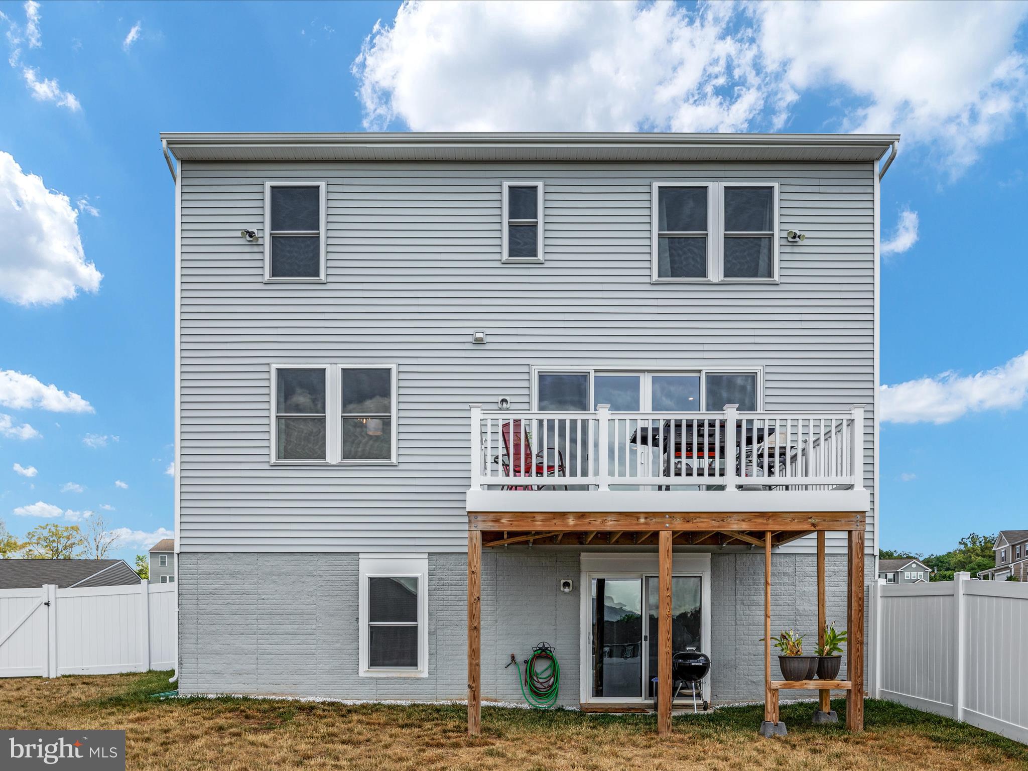 CEDAR SPRING - Residential