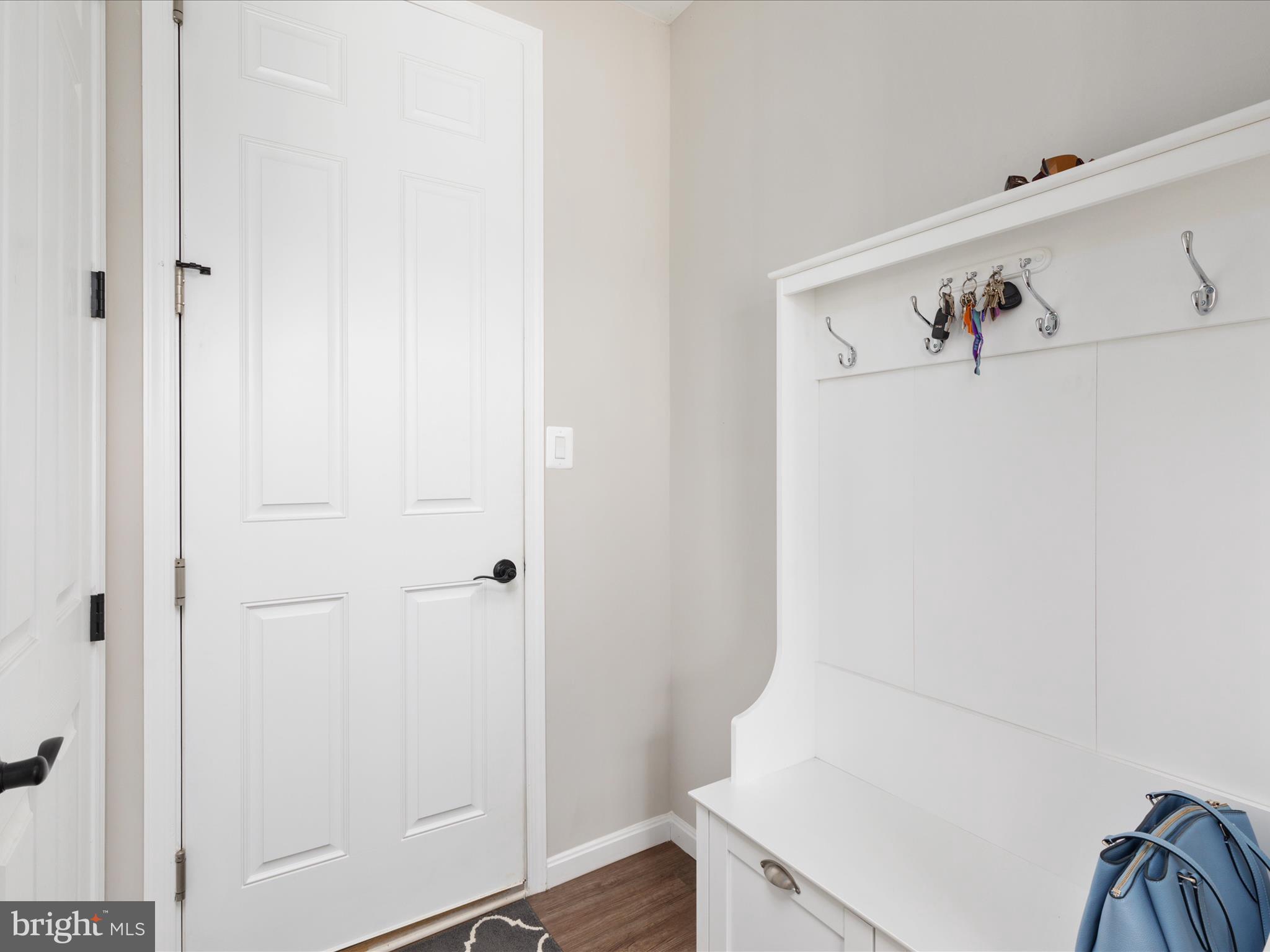 CEDAR SPRING - Residential