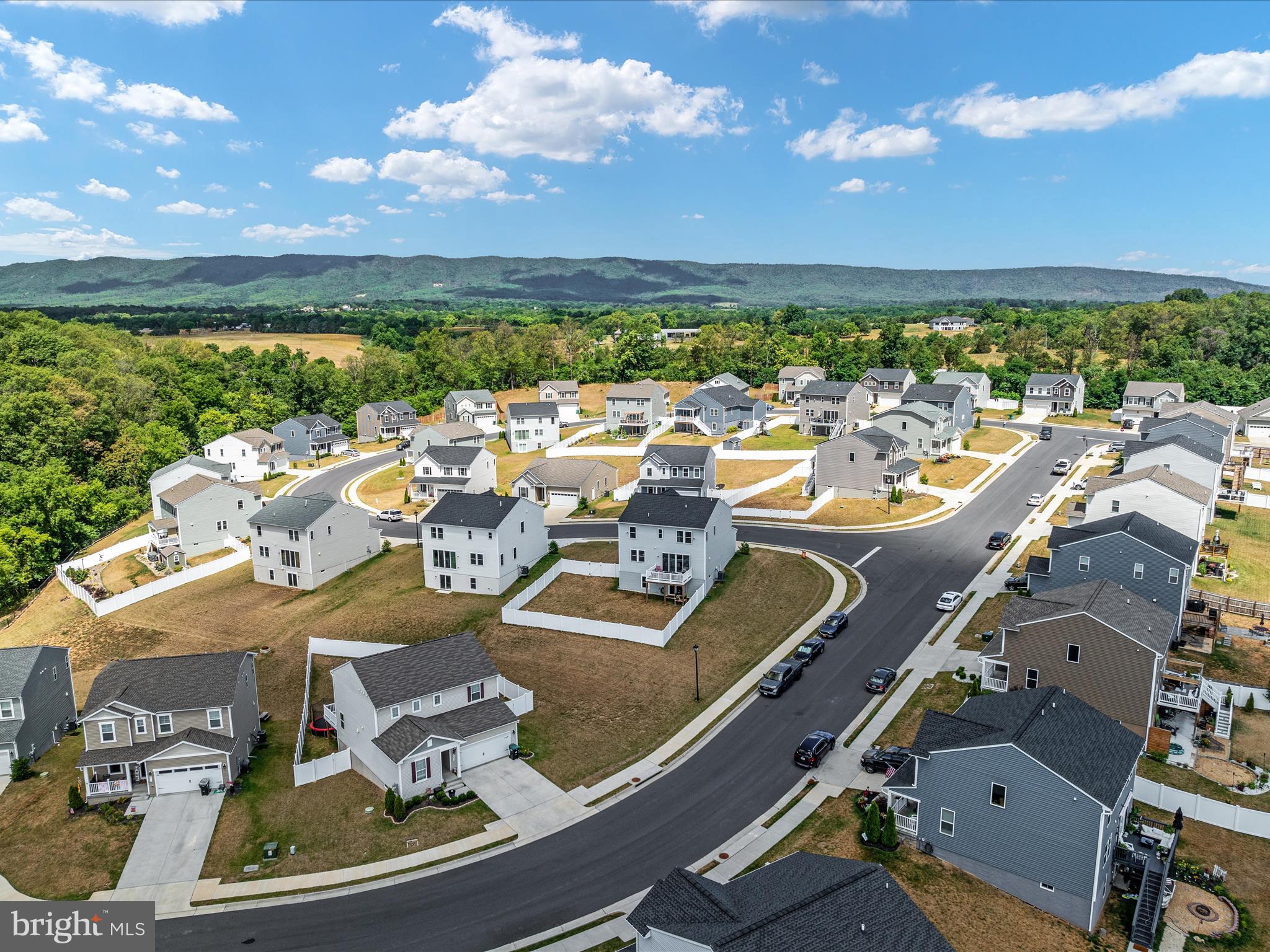 CEDAR SPRING - Residential