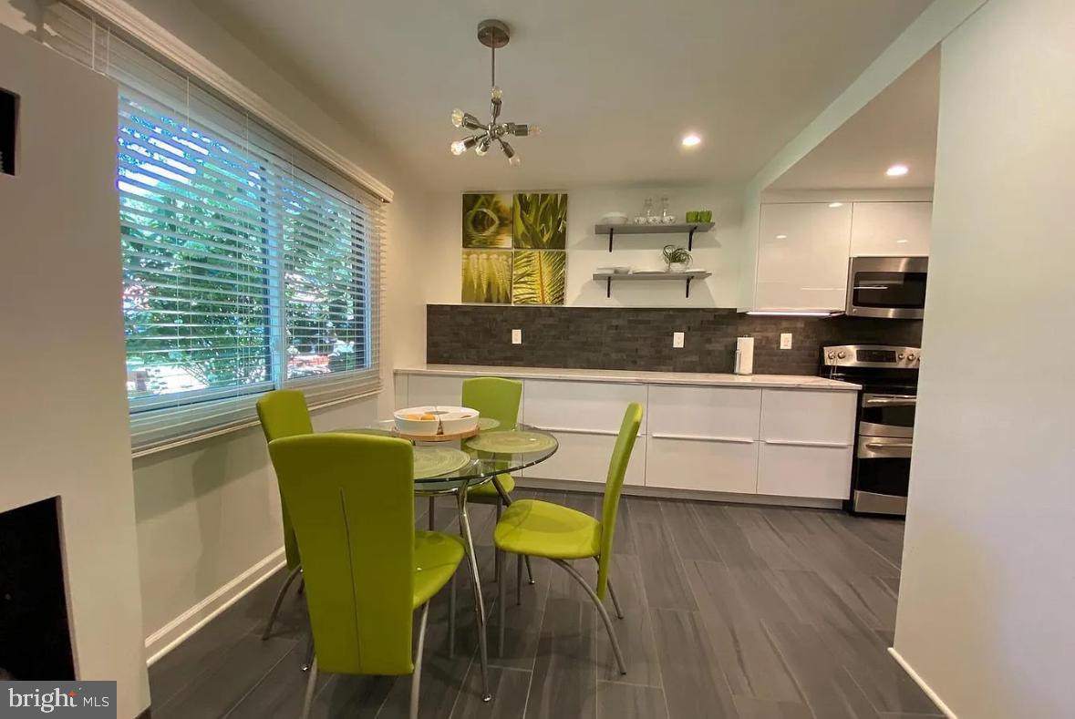 RESTON - Residential Lease