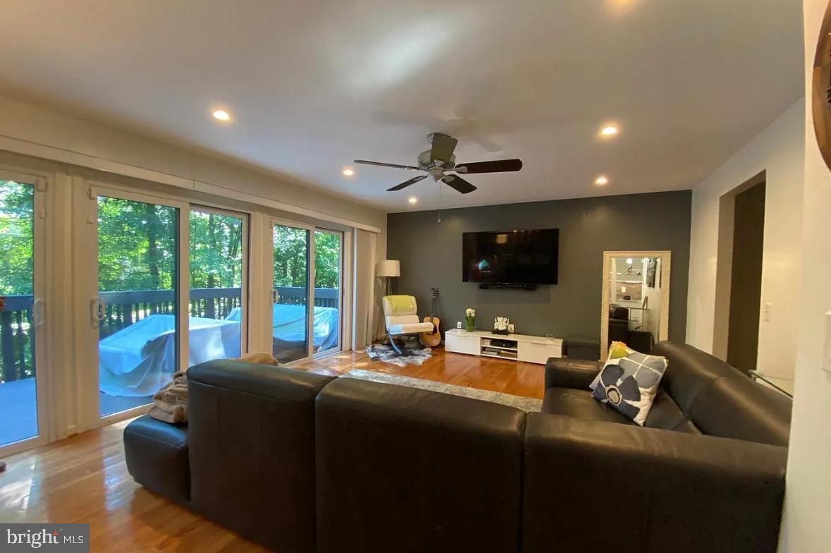 RESTON - Residential Lease